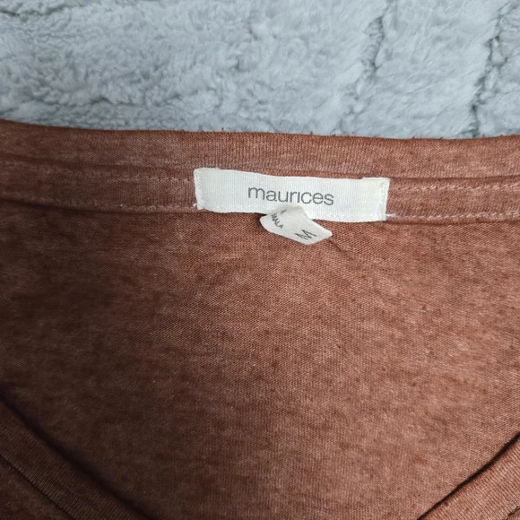 Maurices Women's Country Rock Tee - Brown & White Size Medium EUC - Picture 3 of 5